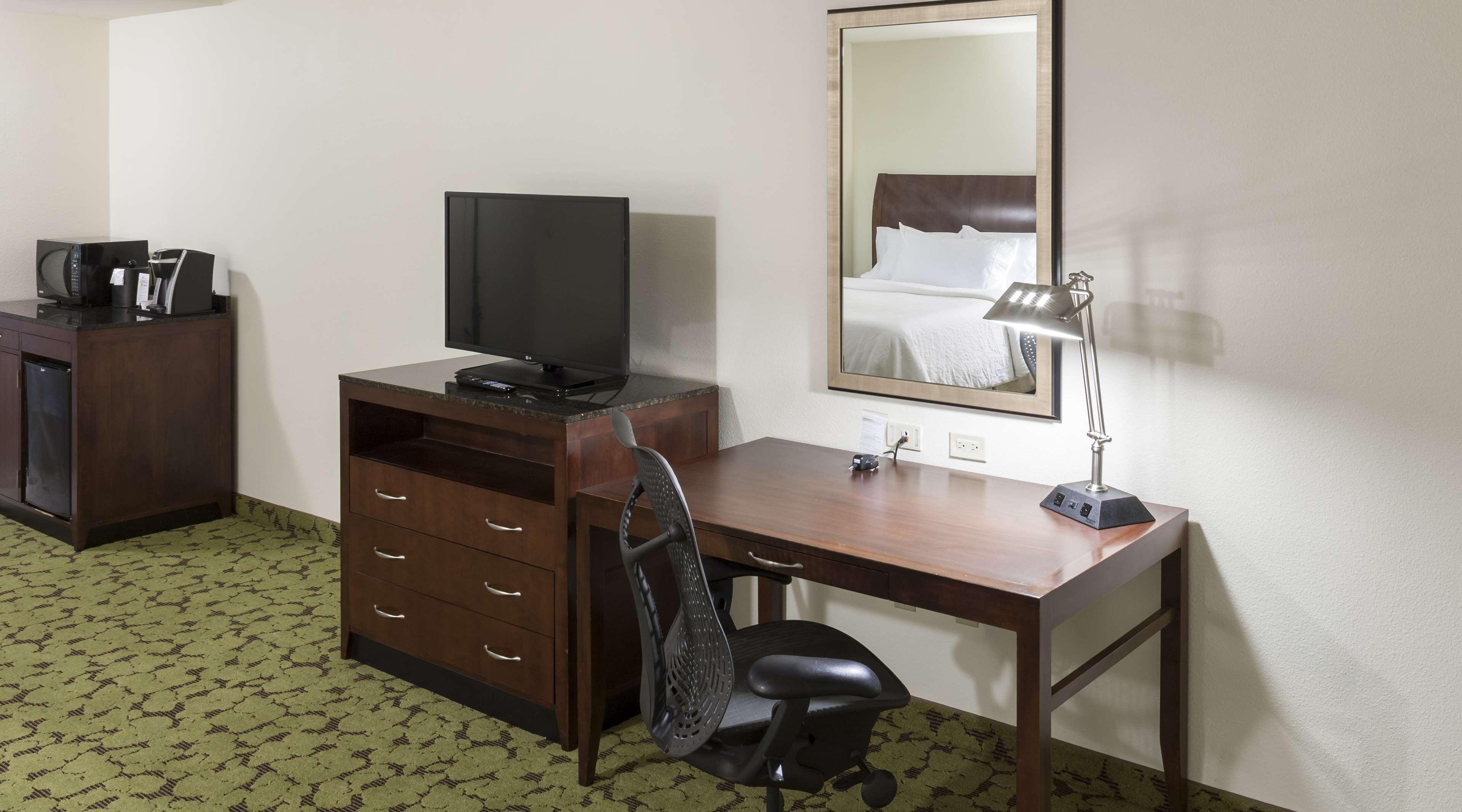 Hilton Garden Inn Dallas/Duncanville Exterior foto