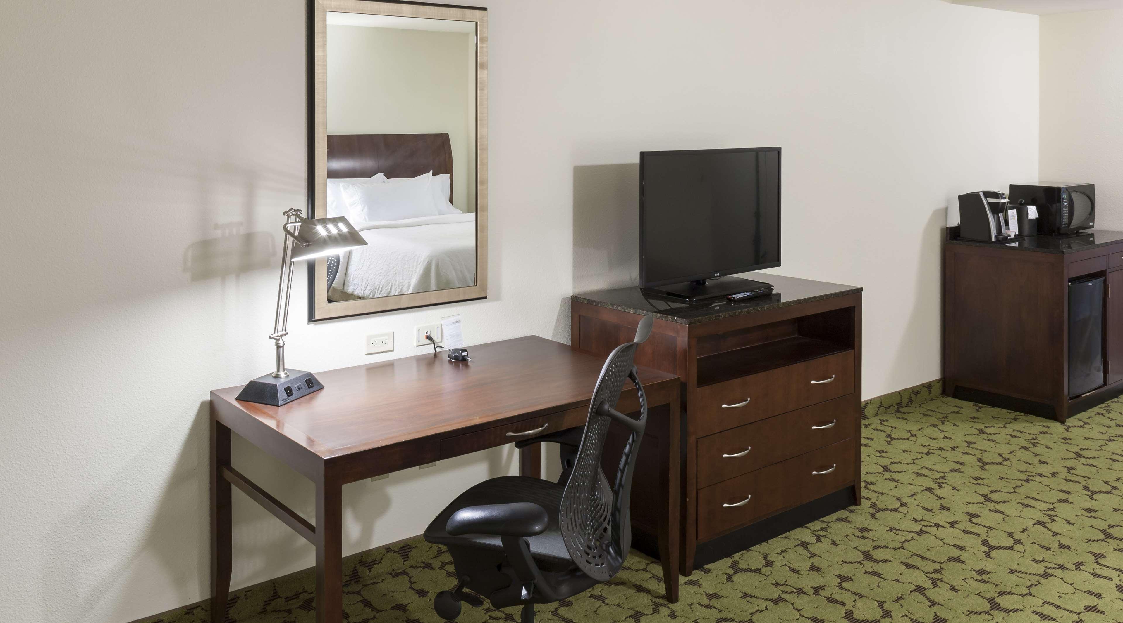 Hilton Garden Inn Dallas/Duncanville Exterior foto
